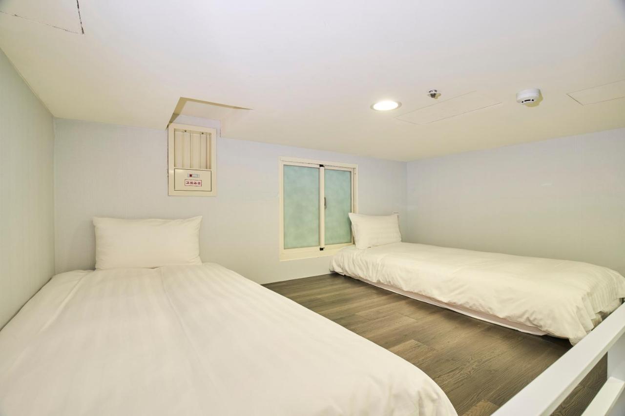 Place‧X Hotel Taipei Eksteriør billede